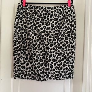 Lane Bryant black & white leopard skirt